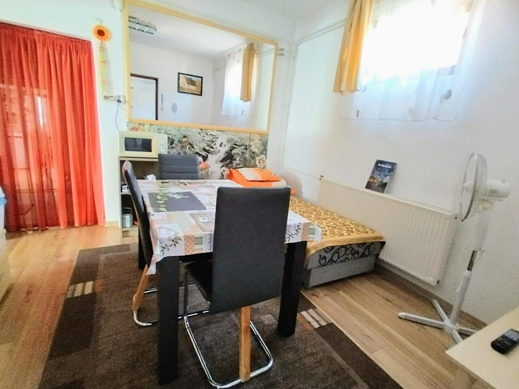 Bundik Vendégház Berettyóújfalu Exterior foto
