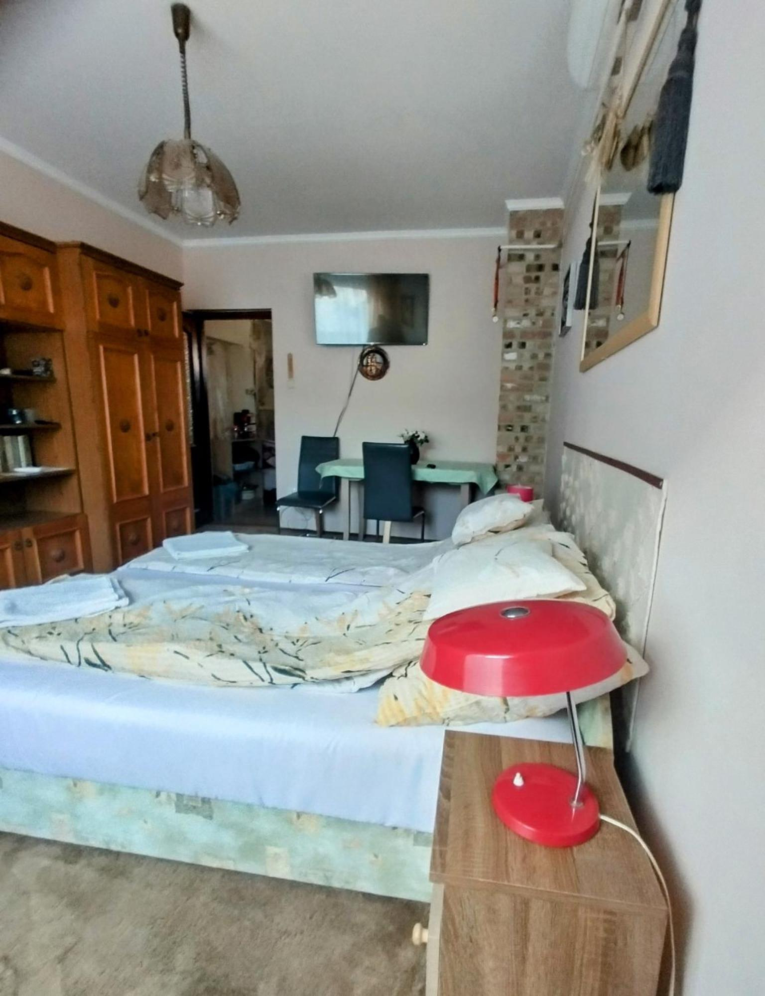 Bundik Vendégház Berettyóújfalu Exterior foto